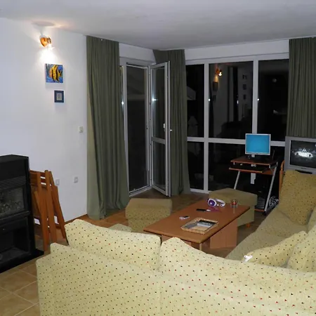 The Luxary With Private Pool Holiday home
