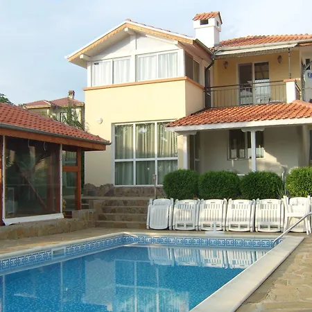 Holiday home The Luxary With Private Pool *