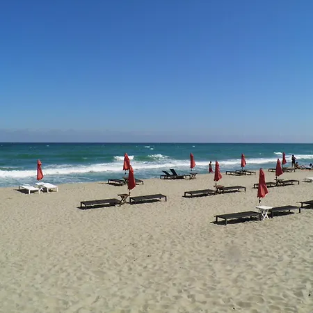 The Luxary With Private Pool Case de vacanță *